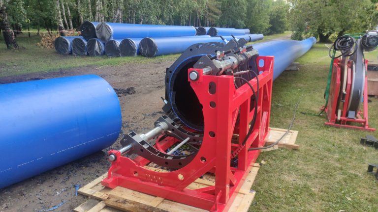 Utilization of Welping Brand 1000mm PE Butt Fusion Machine in Russian Water Supply Pipeline Project